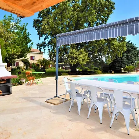 Awesome In Pont-Saint-Esprit